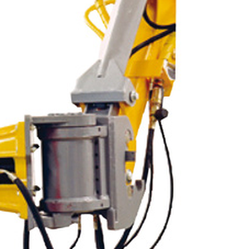 Brokk side angling device