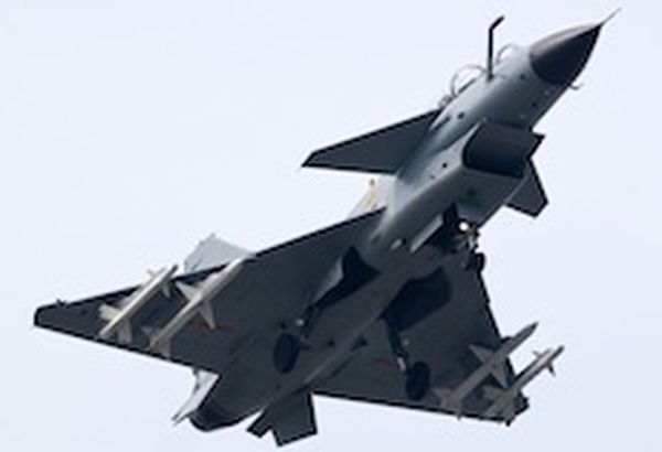 Use of multiple control surfaces on aerodynamic structures