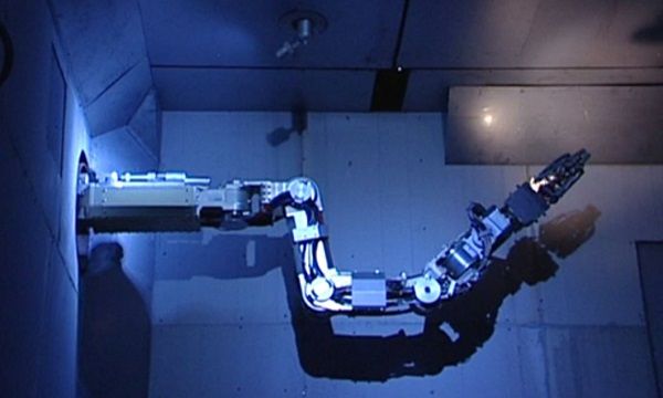 Calandria Vault Inspection and Repair Manipulator (CVIRM)