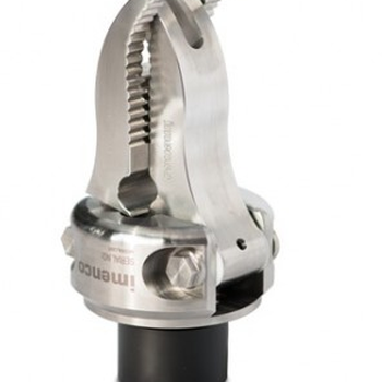 Four finger manipulator jaw