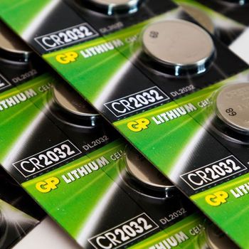 Graphene-dosed Battery