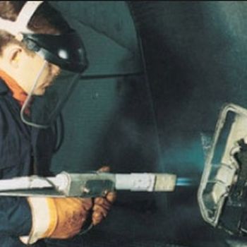 Centrifuge Cryogenic CO2 Pellet Blasting