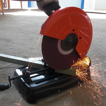 Abrasive saw