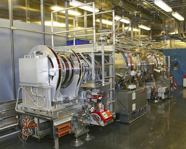 Neutron spin echo spectroscopy