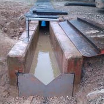 Open channel flow measurement