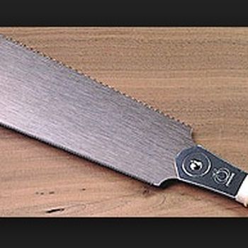 Japanese saw