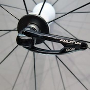 Quick release bicycle wheels