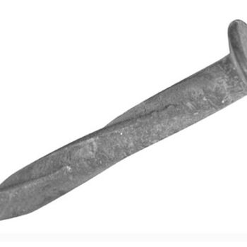 Square twisted nail