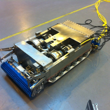 Pool wall cleaning robot