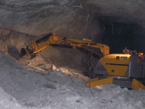 Brokk bucket